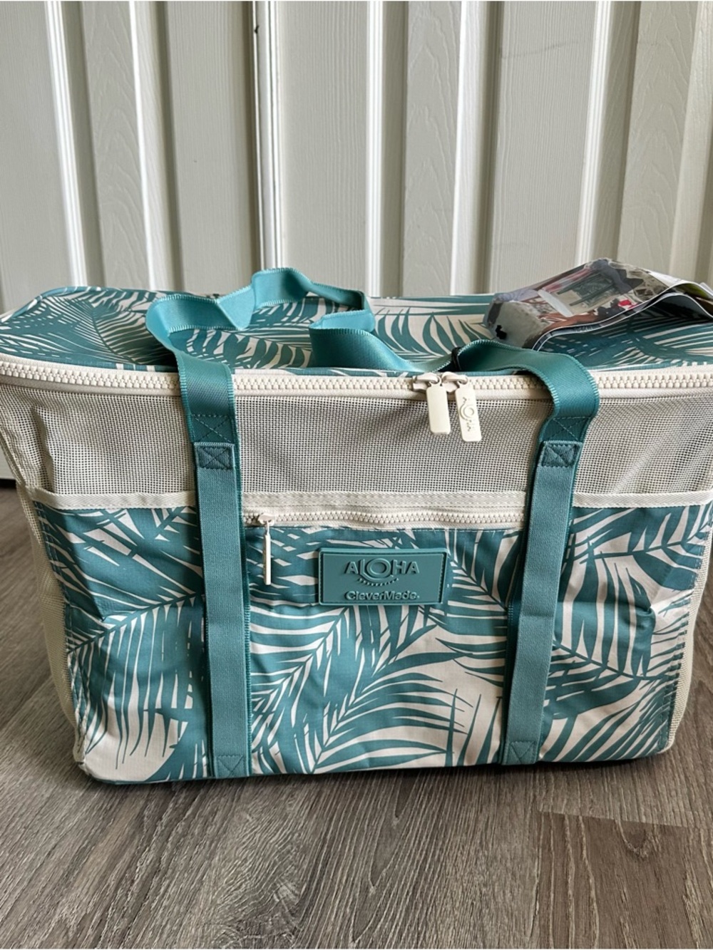 ALOHA Collection Seafoam Green Palm-Print Beach Tote - Picture 3 of 5